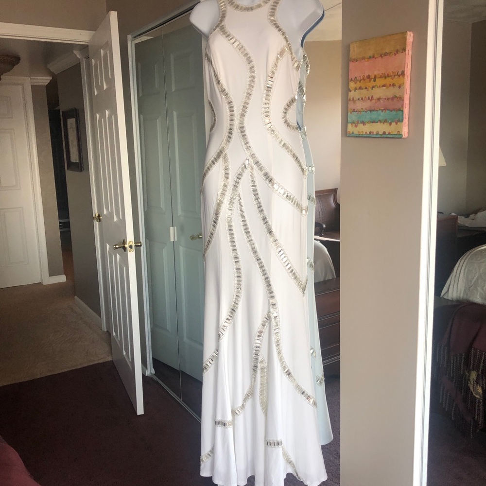 White gown. Size 4.